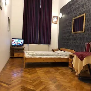 4 2. Apartamento